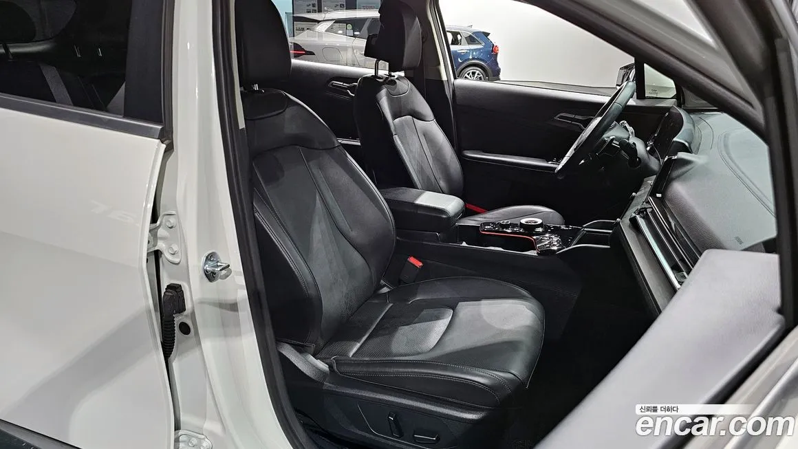 Kia Sportage — фото 10