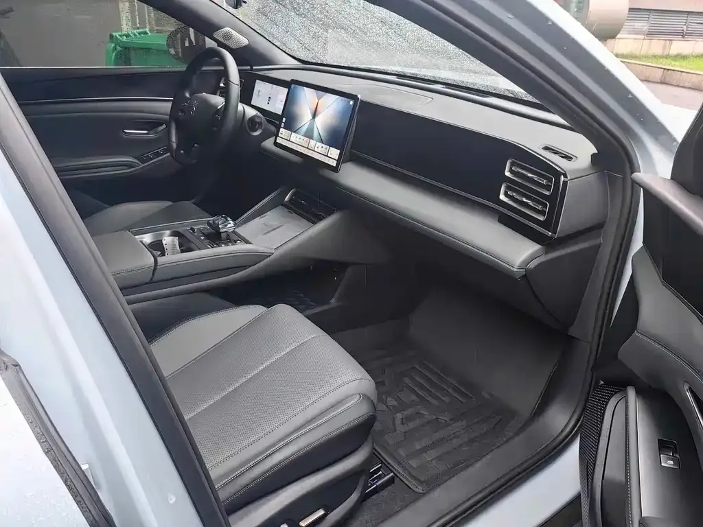 BYD Qin L 2025 из CN, фото 5