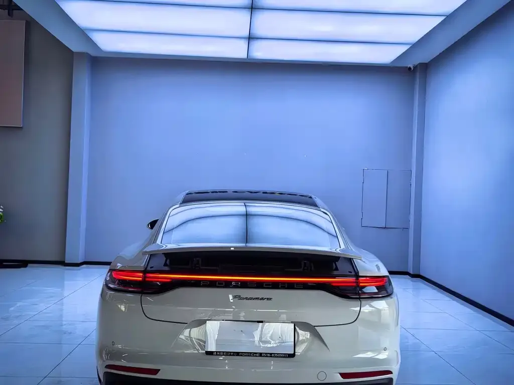 Porsche Panamera — фото 10