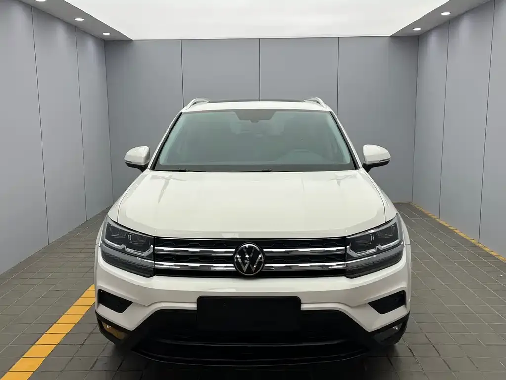 Volkswagen Tharu — фото 2