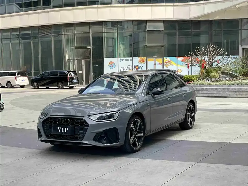 Audi A4L 2024 из CN, фото 1