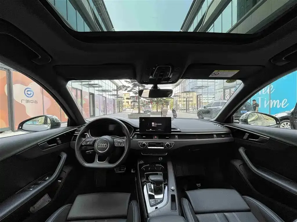 Audi A4L 2024 из CN, фото 3