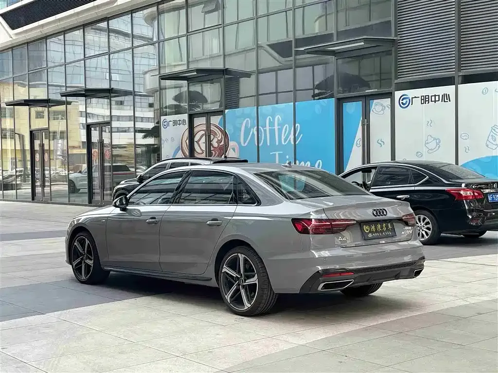 Audi A4L 2024 из CN, фото 9