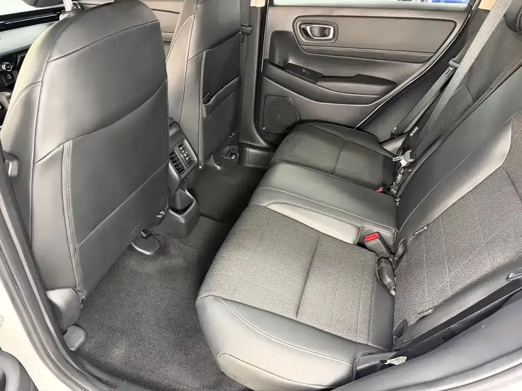 Honda Vezel 2023 из CN, фото 10