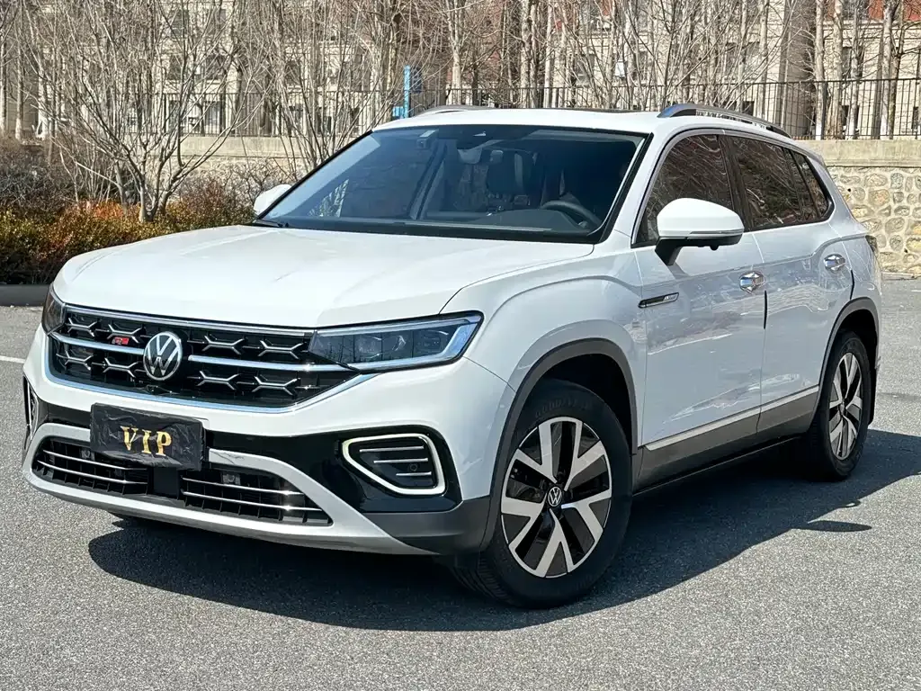 Volkswagen Tayron — фото 1