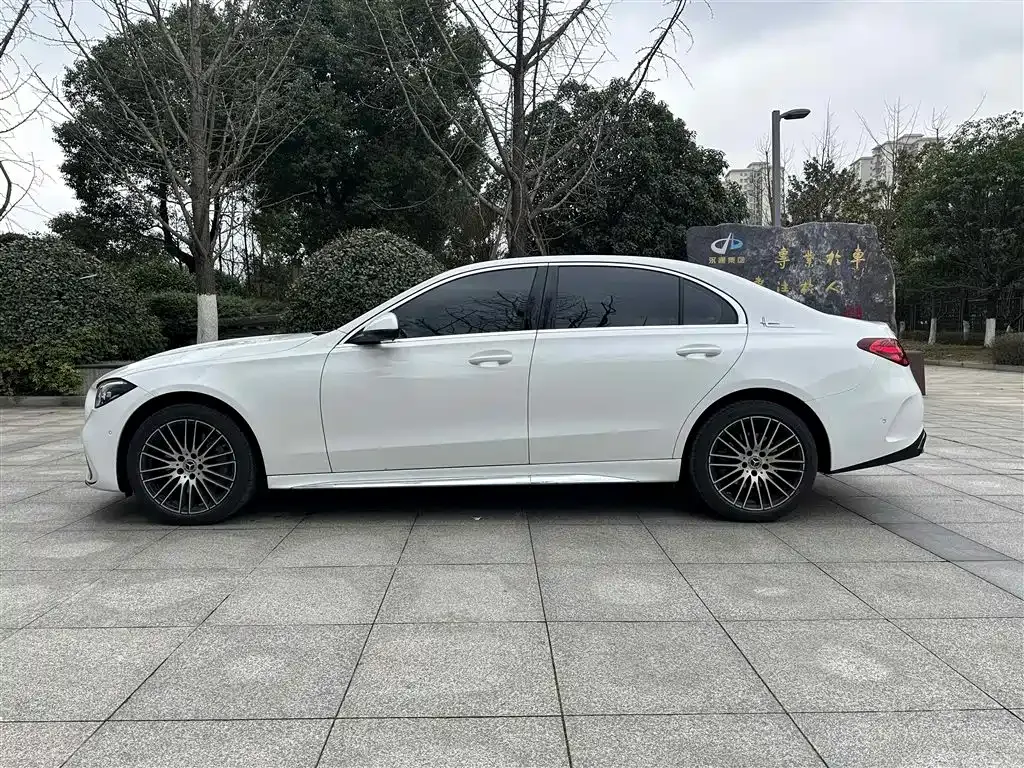 Mercedes-Benz C-Class — фото 10