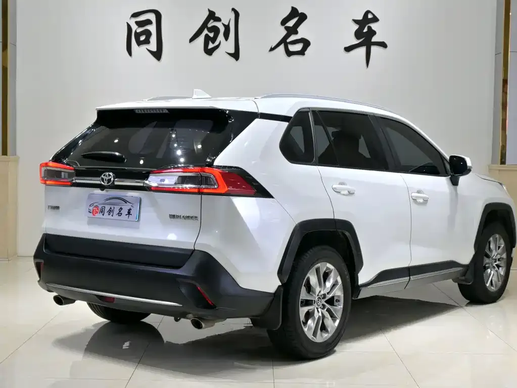 Toyota Wildlander 2022 из CN, фото 3