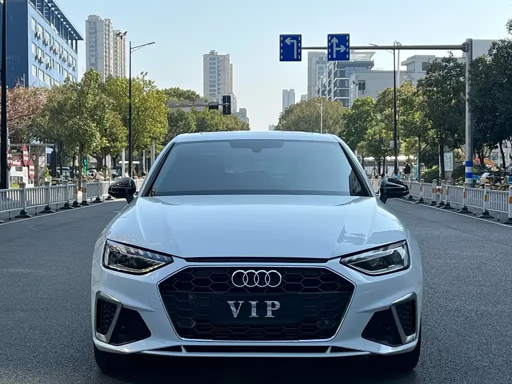 Audi A4L 2022 из CN, фото 7