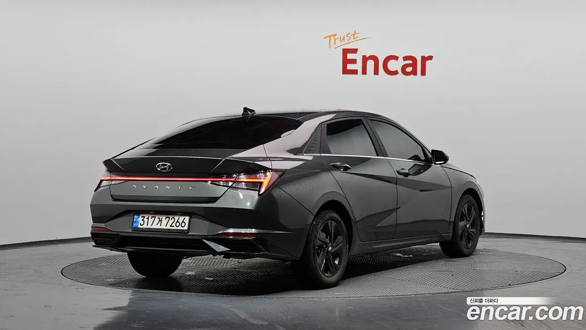 Hyundai AVANTE — фото 3