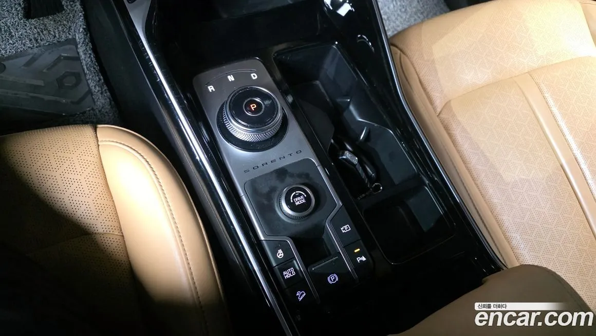 Kia Sorento — фото 10