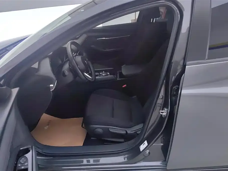 Mazda 3 Axela 2021 из CN, фото 2