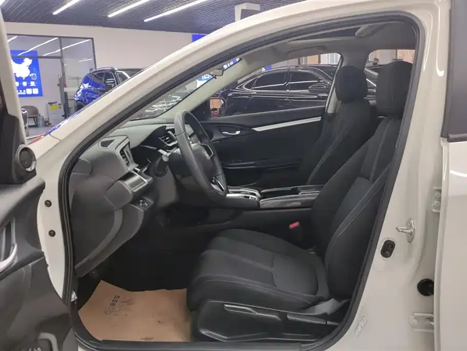 Honda Civic — фото 2