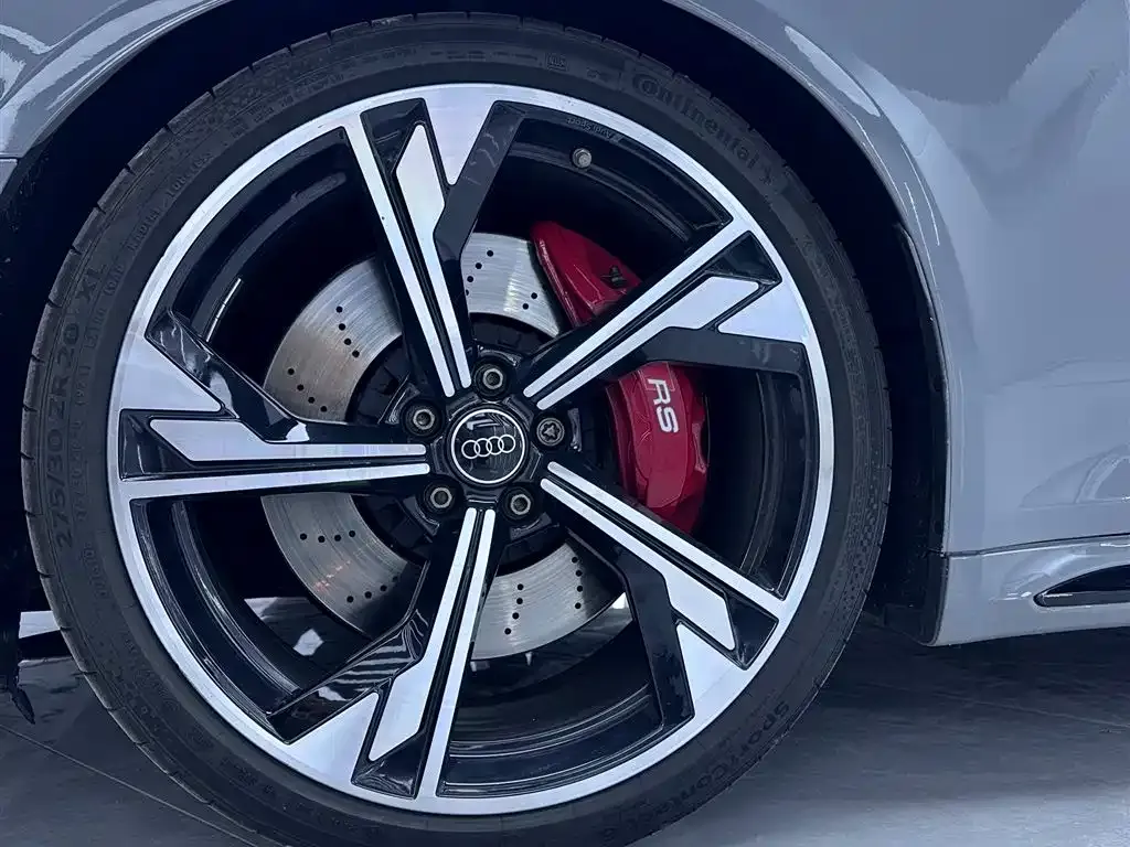 Audi RS 4 — фото 6
