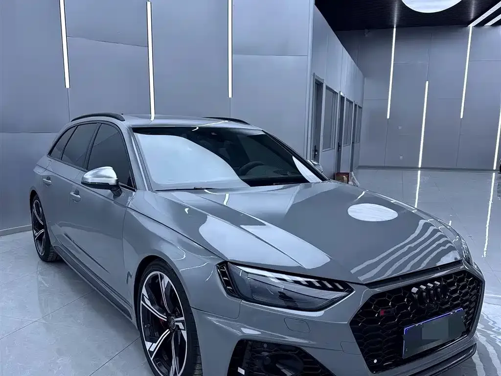 Audi RS 4 — фото 7