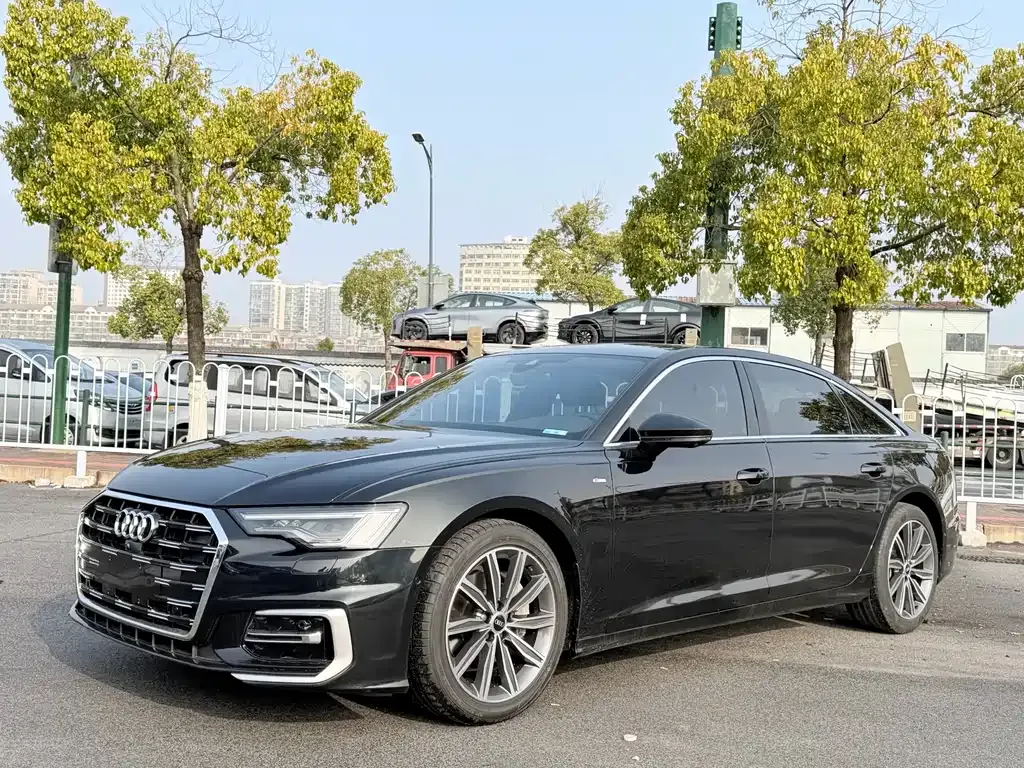 Audi A6L 2023 из CN, фото 1
