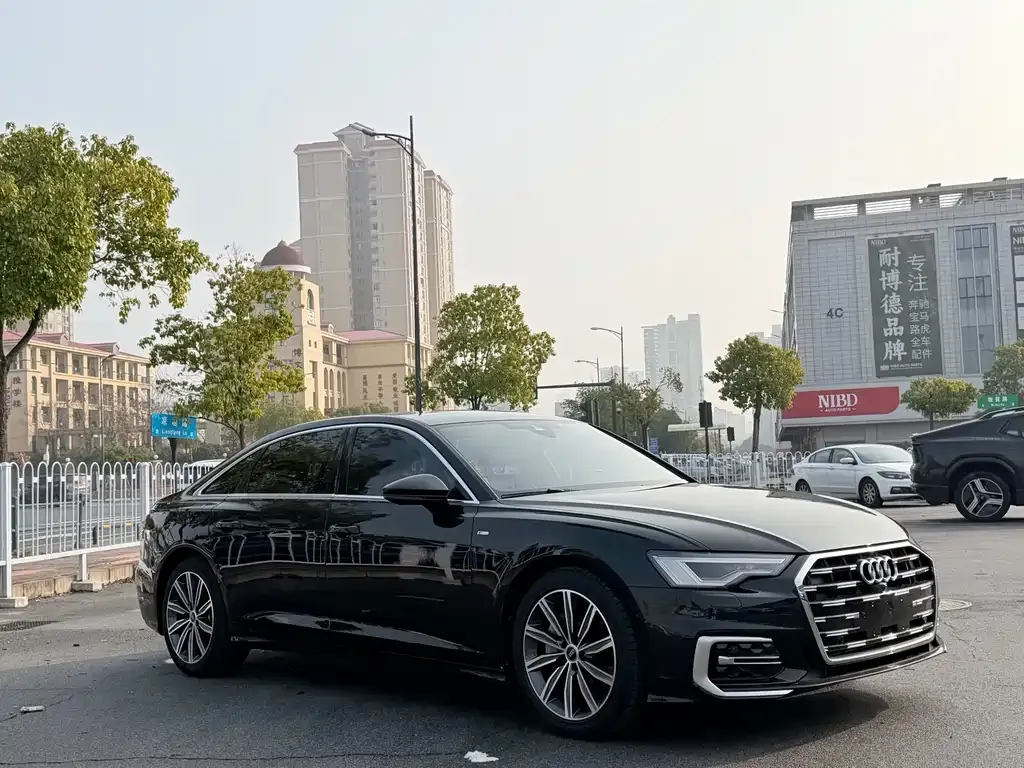 Audi A6L 2023 из CN, фото 3