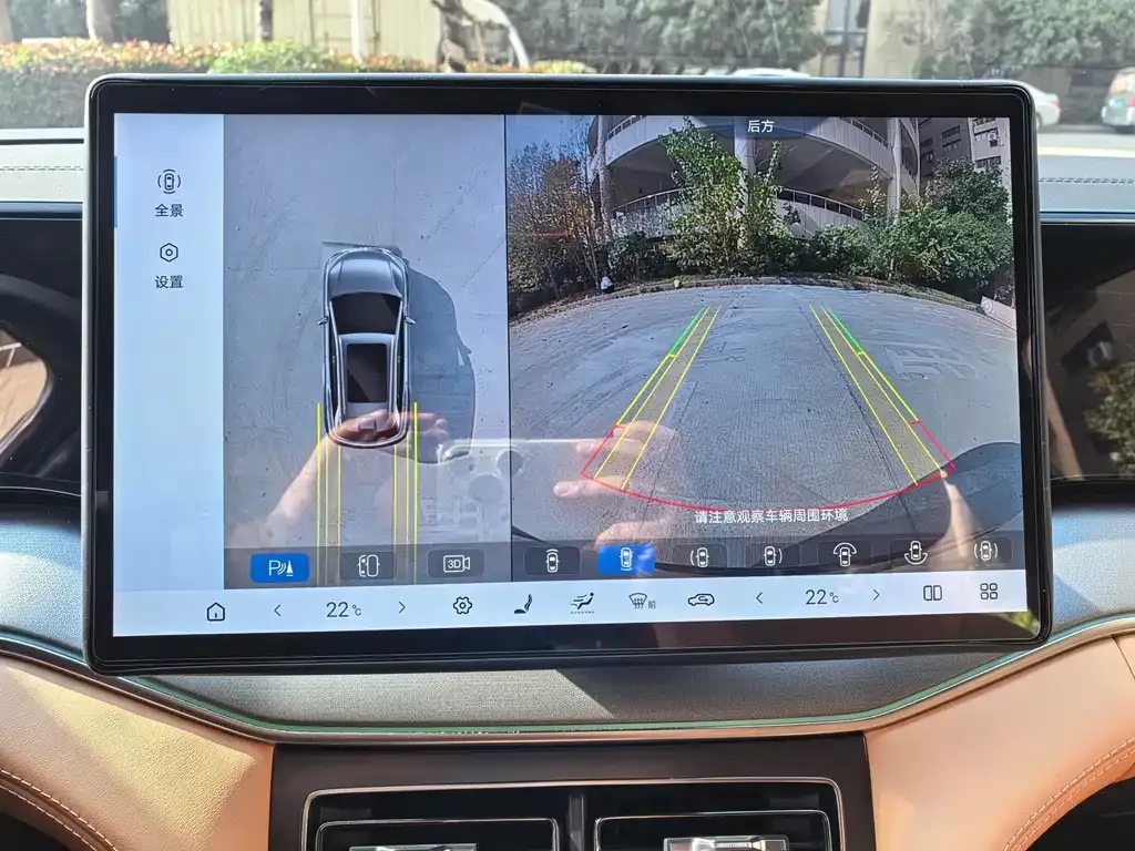 BYD L DM-i — фото 6