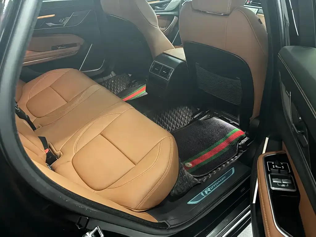 Jaguar XFL 2023 из CN, фото 10