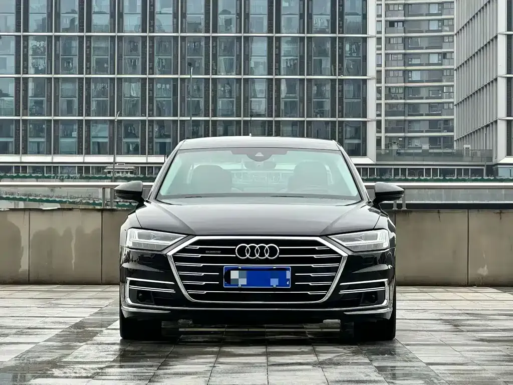 Audi A8 2022 из CN, фото 4