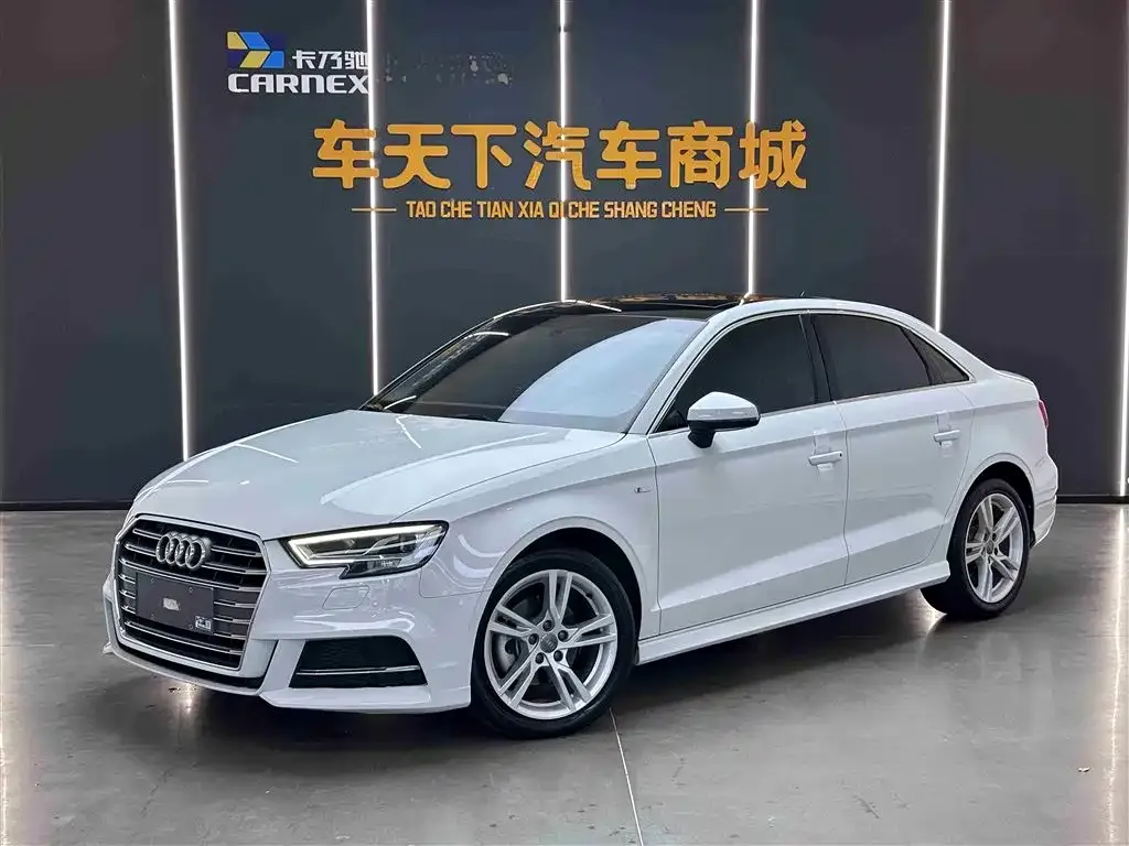 Audi A3 — фото 1