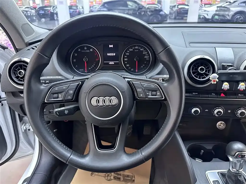 Audi A3 — фото 3