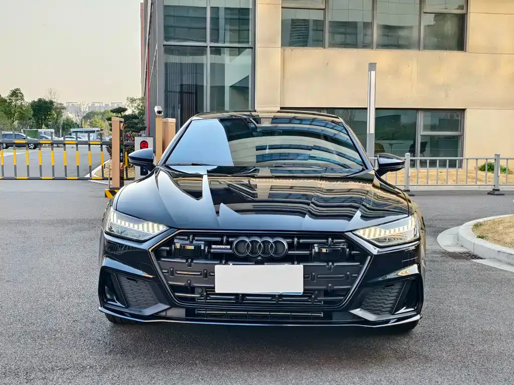 Audi A7L — фото 4