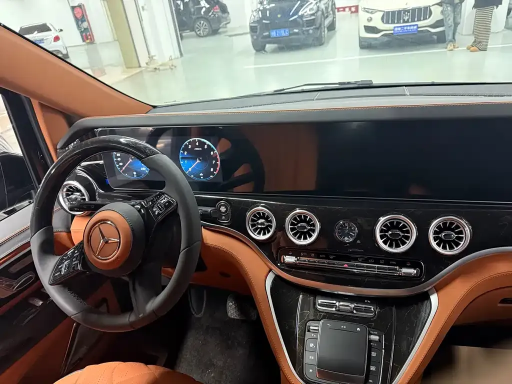 Mercedes-Benz Vito 2025 из CN, фото 8