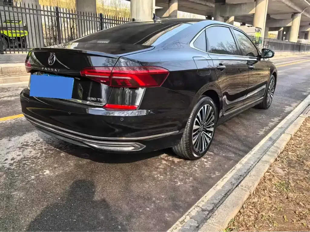 Volkswagen Passat — фото 7