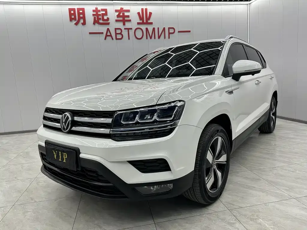 Volkswagen Tharu — фото 1