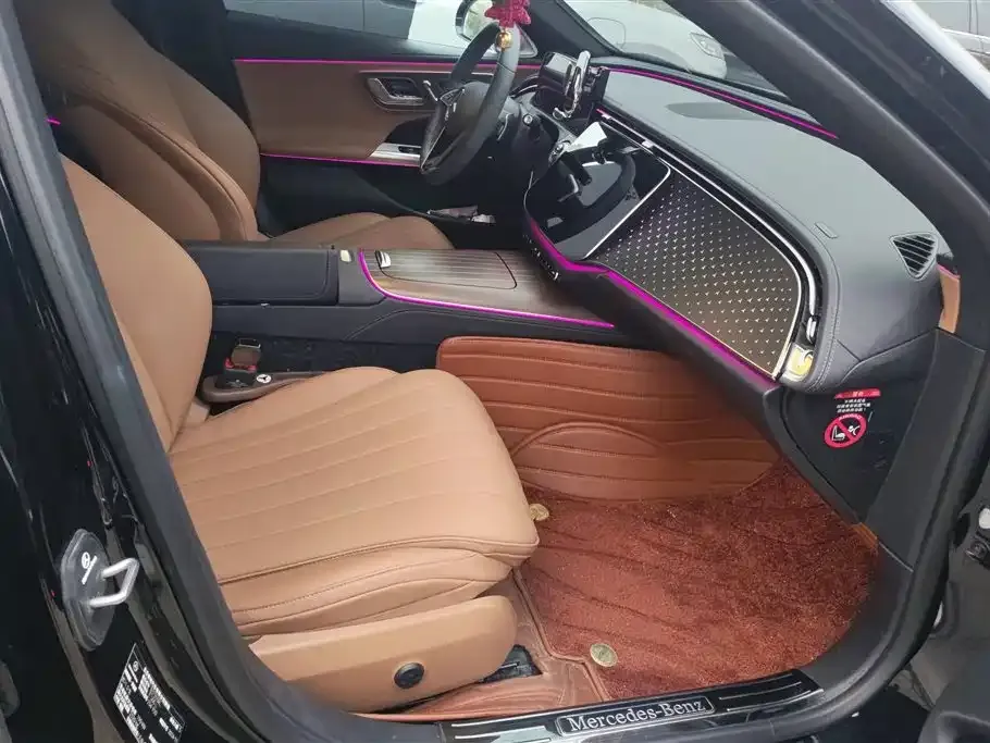 Mercedes-Benz E-Class 2024 из CN, фото 5