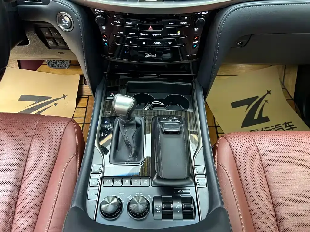 Lexus LX 2022 из CN, фото 10