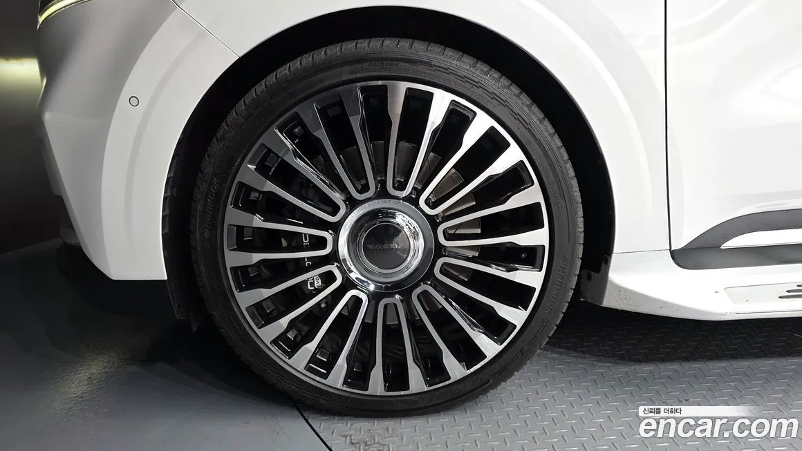 Kia Carnival 2023 из KR, фото 2