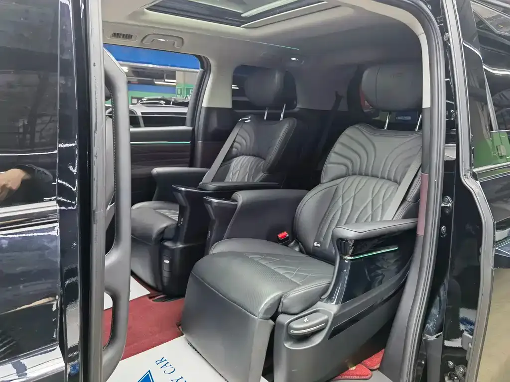 GAC Motor Trumpchi M8 — фото 3