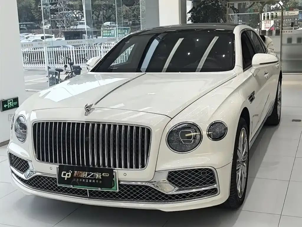 Bentley Flying Spur PHEV — фото 1