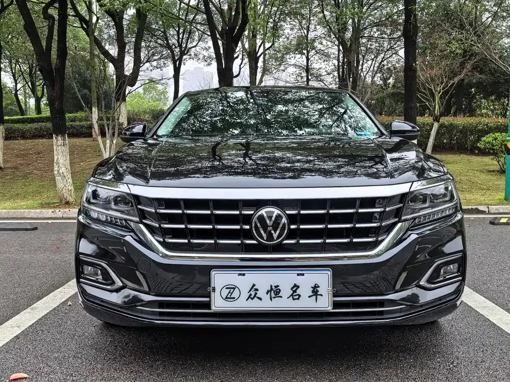 Volkswagen Passat — фото 7