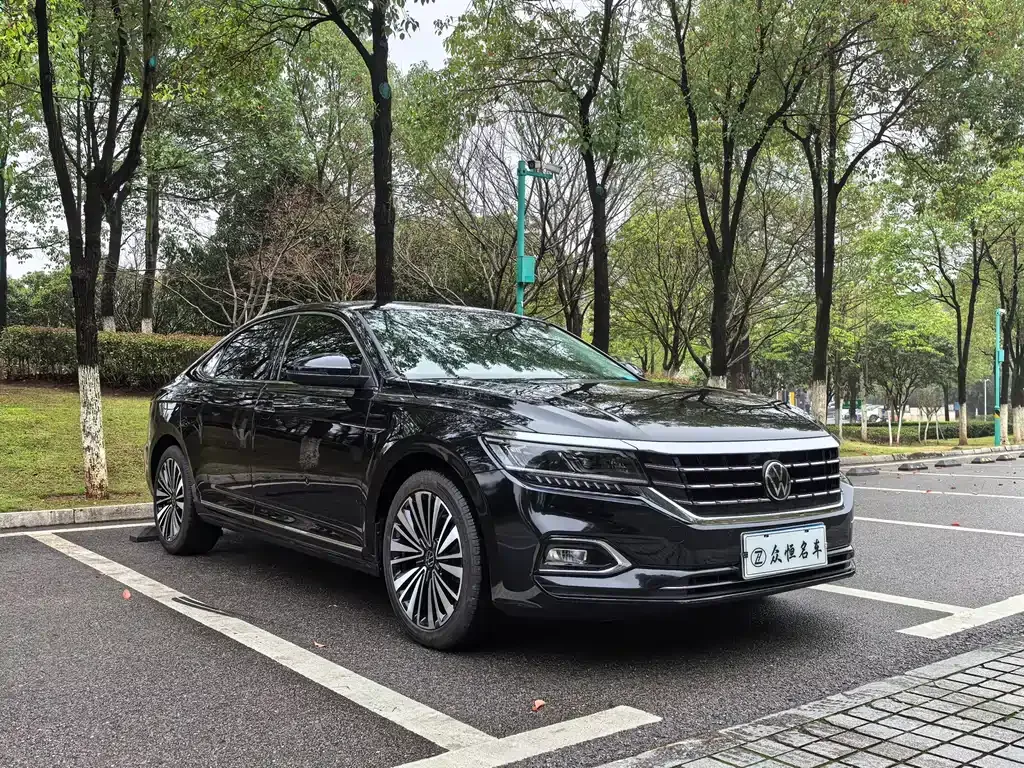 Volkswagen Passat — фото 4