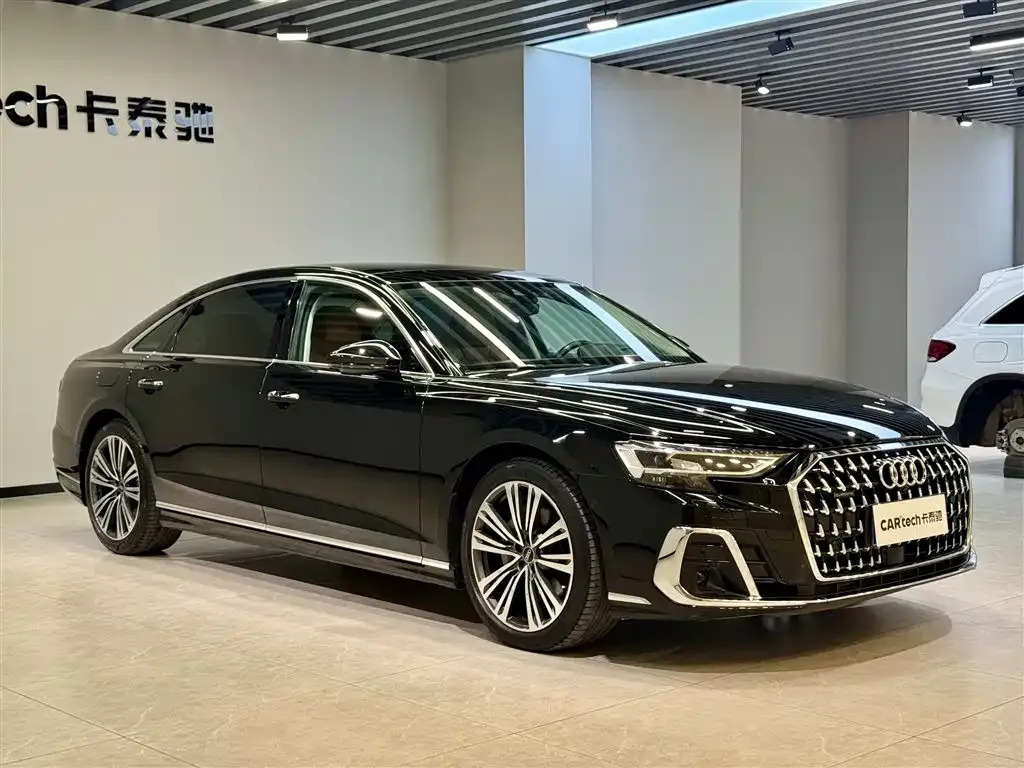 Audi A8 — фото 10