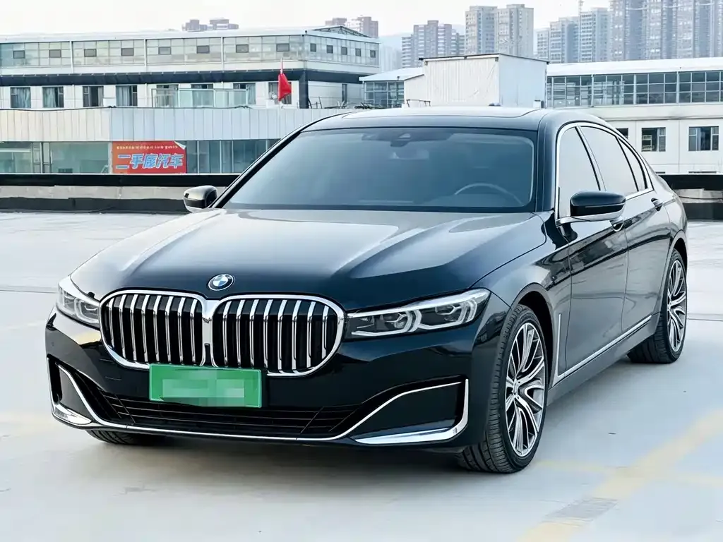 BMW 7 Series — фото 1