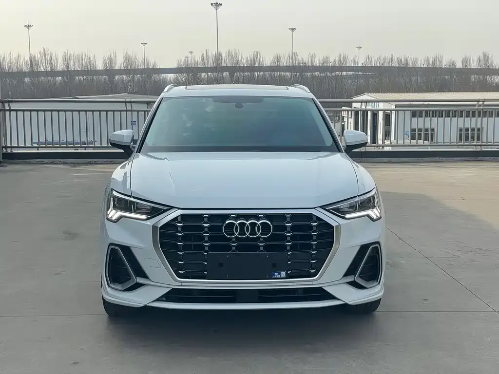 Audi Q3 — фото 2