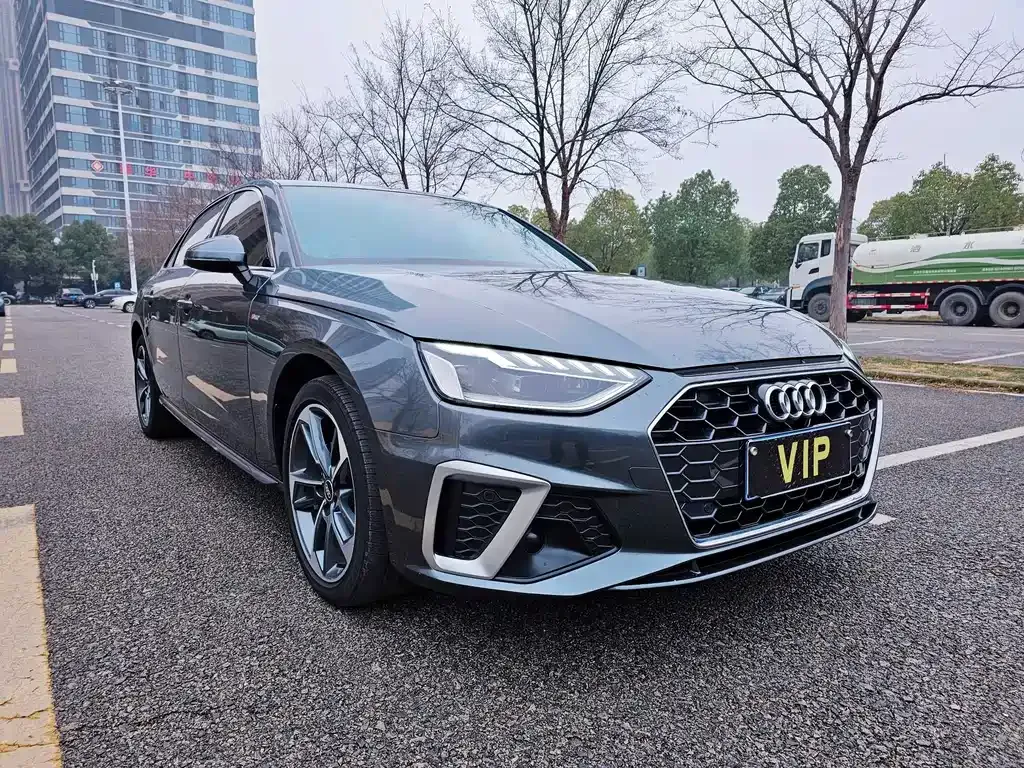 Audi A4L — фото 9