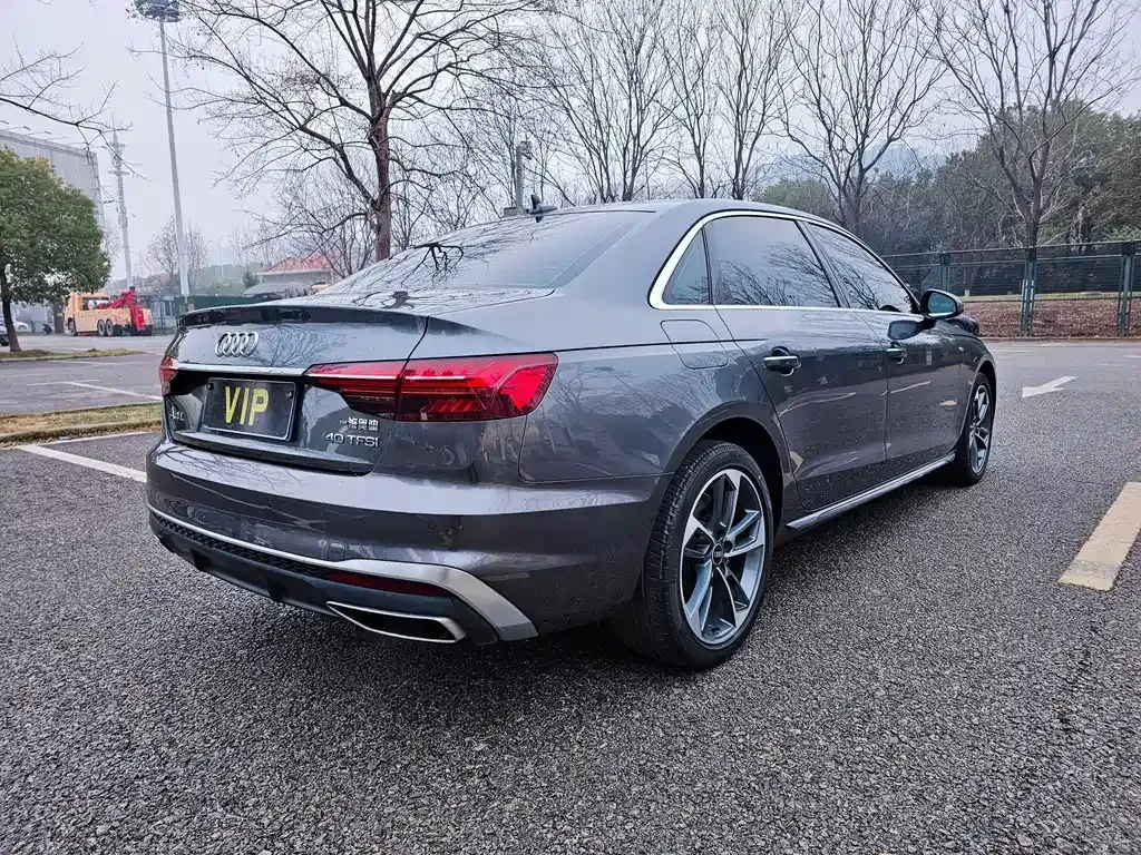 Audi A4L — фото 6