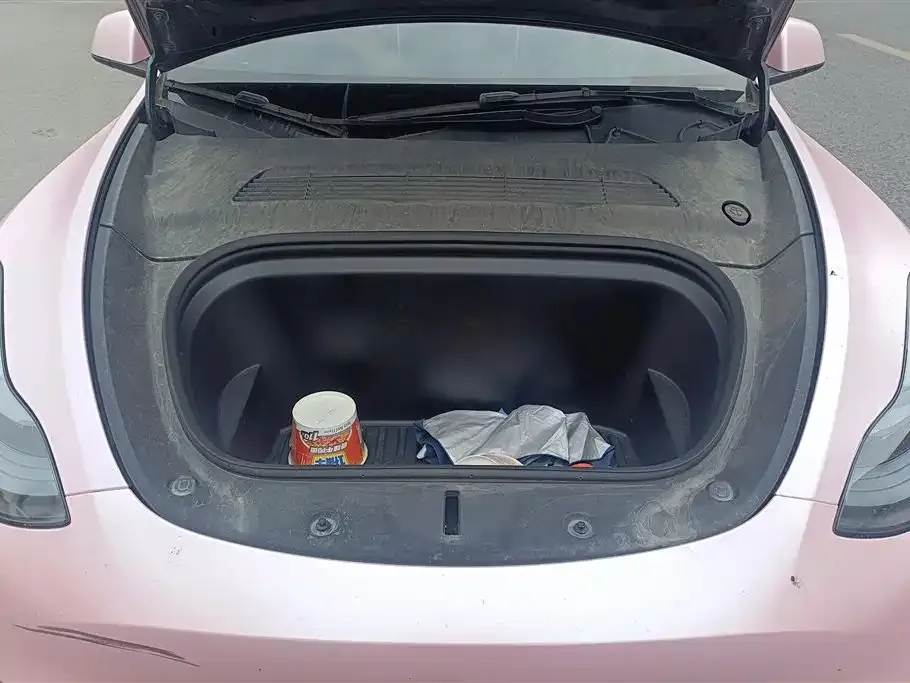 Tesla Model Y 2024 из CN, фото 2