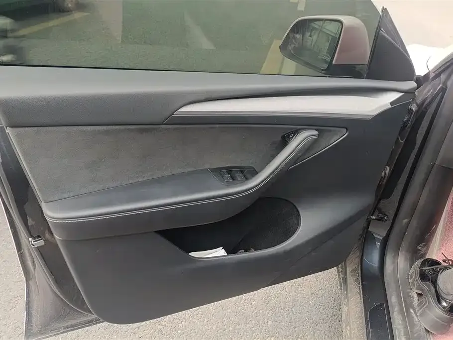 Tesla Model Y 2024 из CN, фото 7