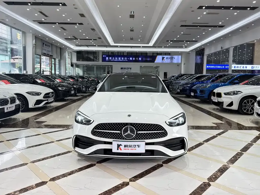 Mercedes-Benz C-Class — фото 10