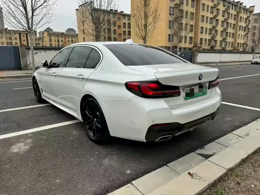 BMW 5 Series New Energy — фото 4