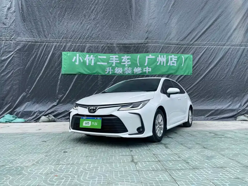 Toyota Corolla — фото 1