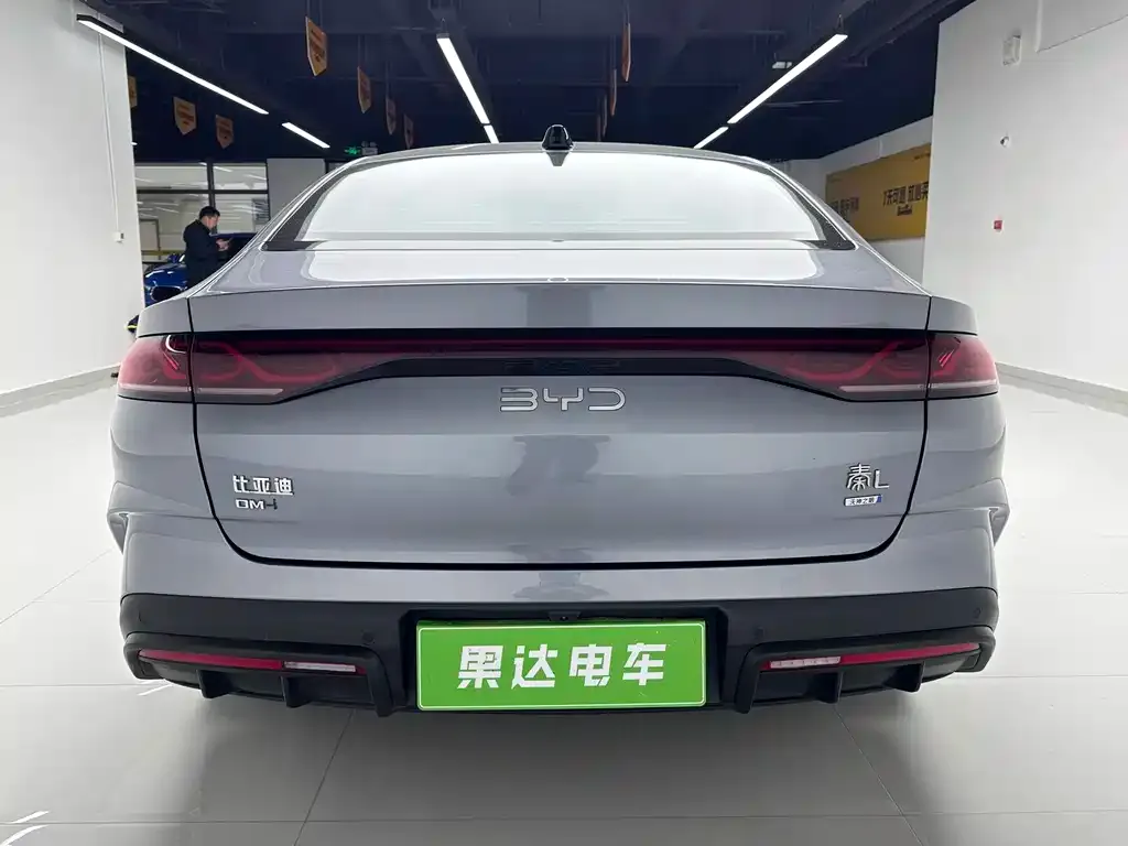 BYD Qin L — фото 7