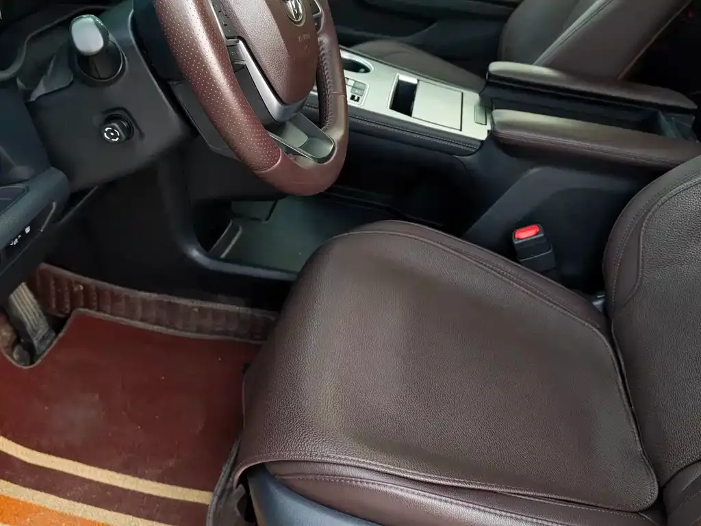 Toyota Sienna 2023 из CN, фото 2