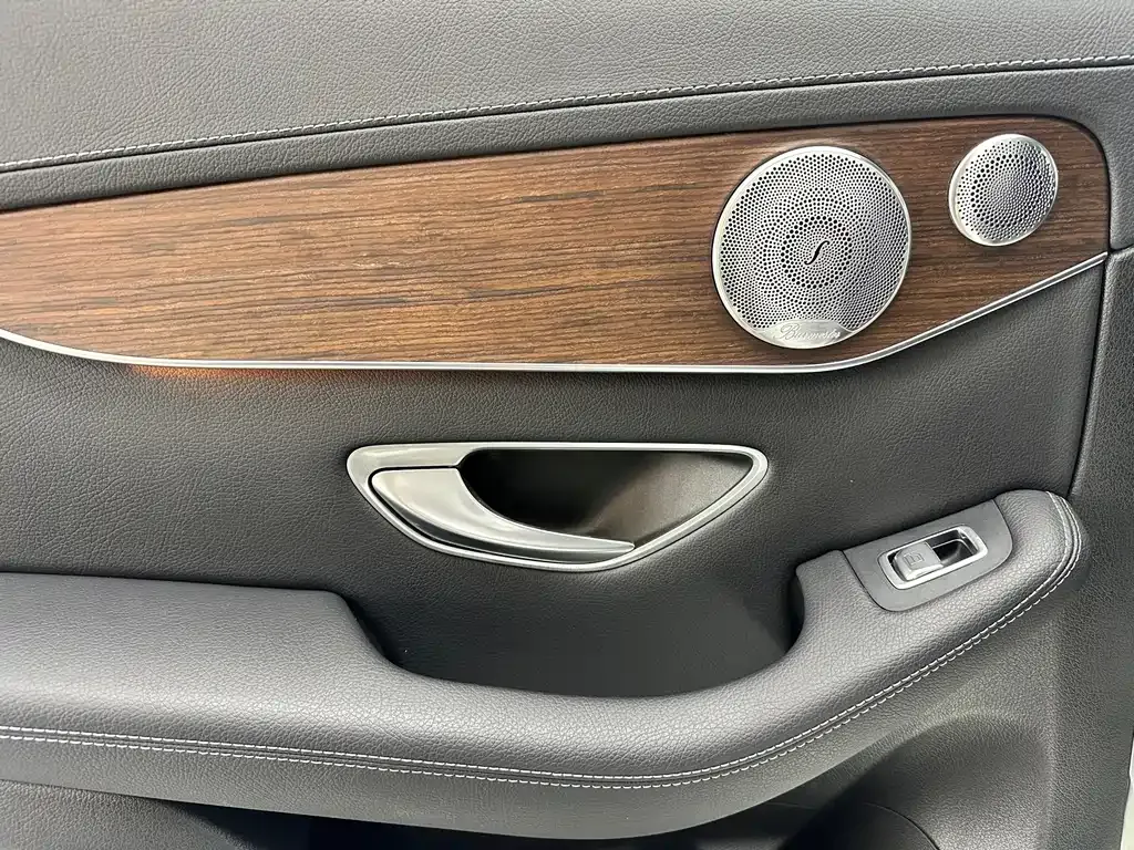 Mercedes-Benz GLC — фото 10