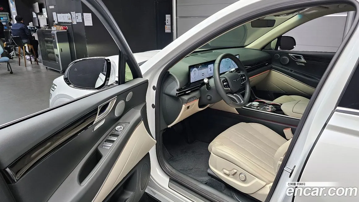 Genesis GV80 — фото 10